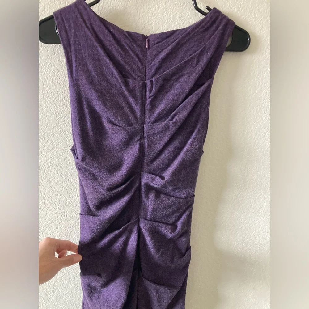 Gorgeous purple sleeveless lined ruched bodycon midi dress Nicole Miller Sz 2 - Picture 9 of 12